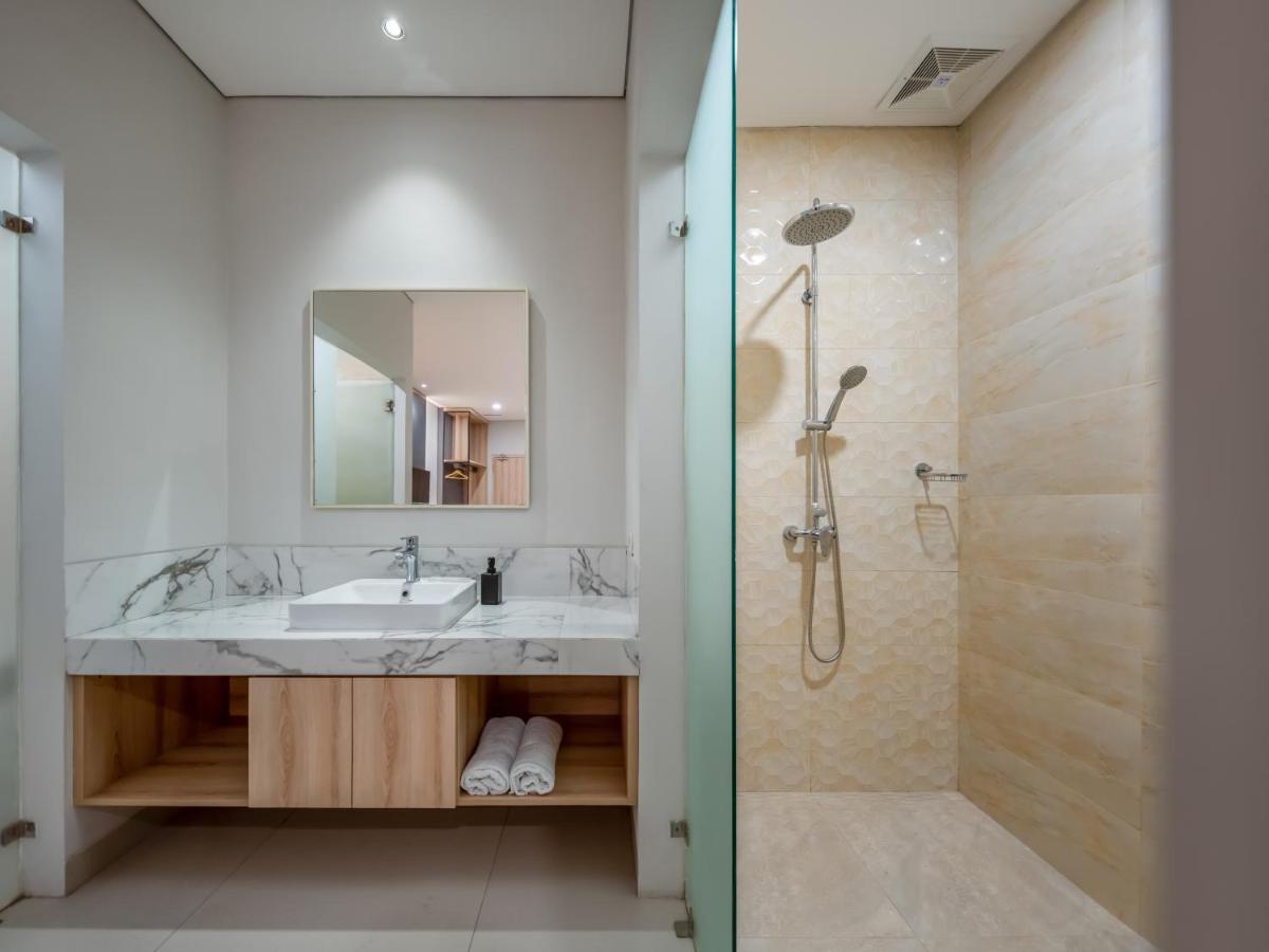 Aparthotel Cove Bona Sort Pasar Baru Jakarta Exterior foto